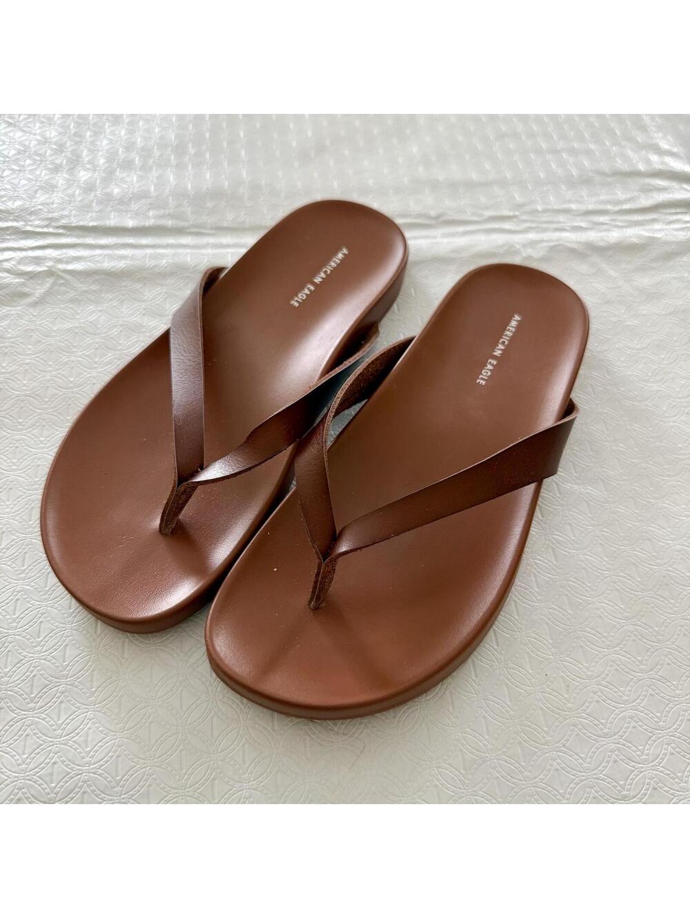 American Eagle Brown Flip Flop Sandals